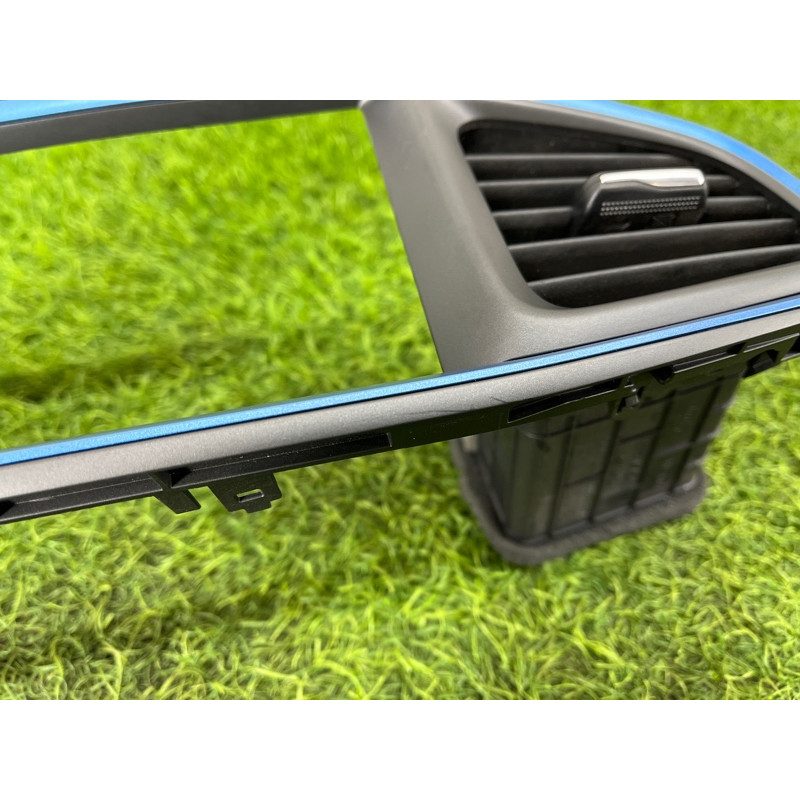 Центральный дефлектор салона (салон) Hyundai Ioniq AE 2018 1.6 Hybrid 84740G2100T9Y