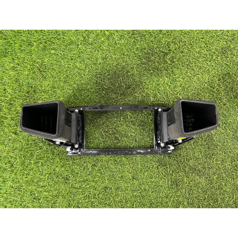 Центральный дефлектор салона (салон) Hyundai Ioniq AE 2018 1.6 Hybrid 84740G2100T9Y