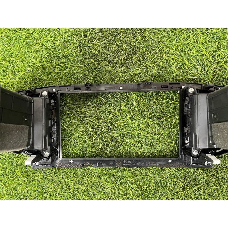 Центральный дефлектор салона (салон) Hyundai Ioniq AE 2018 1.6 Hybrid 84740G2100T9Y