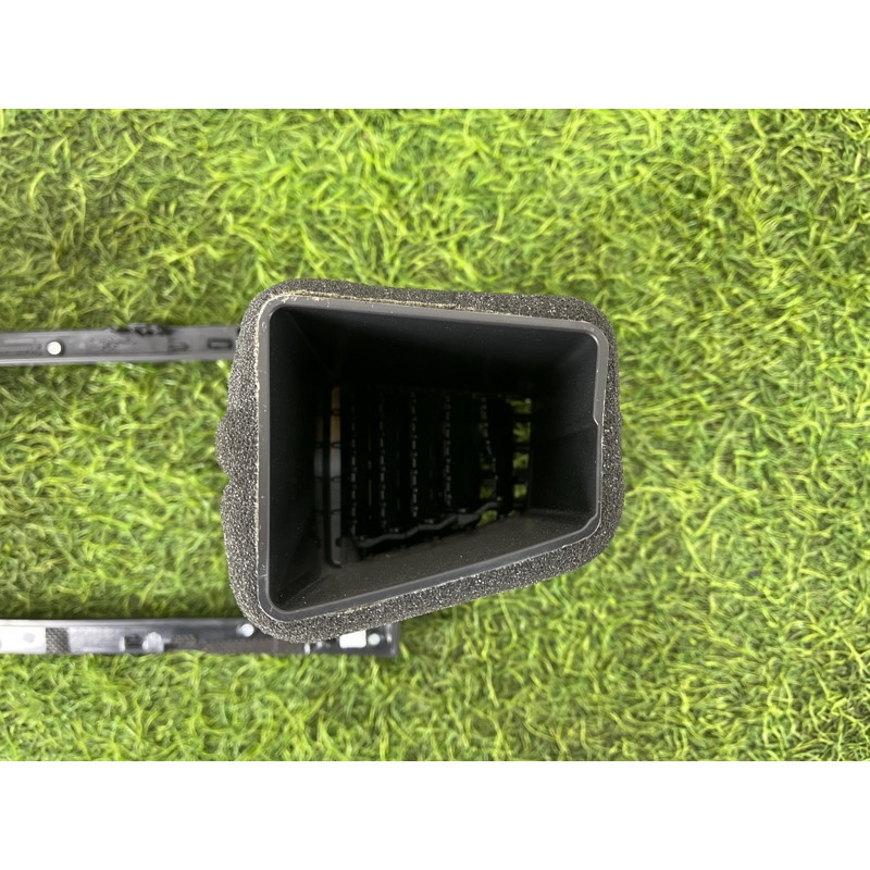 Центральный дефлектор салона (салон) Hyundai Ioniq AE 2018 1.6 Hybrid 84740G2100T9Y