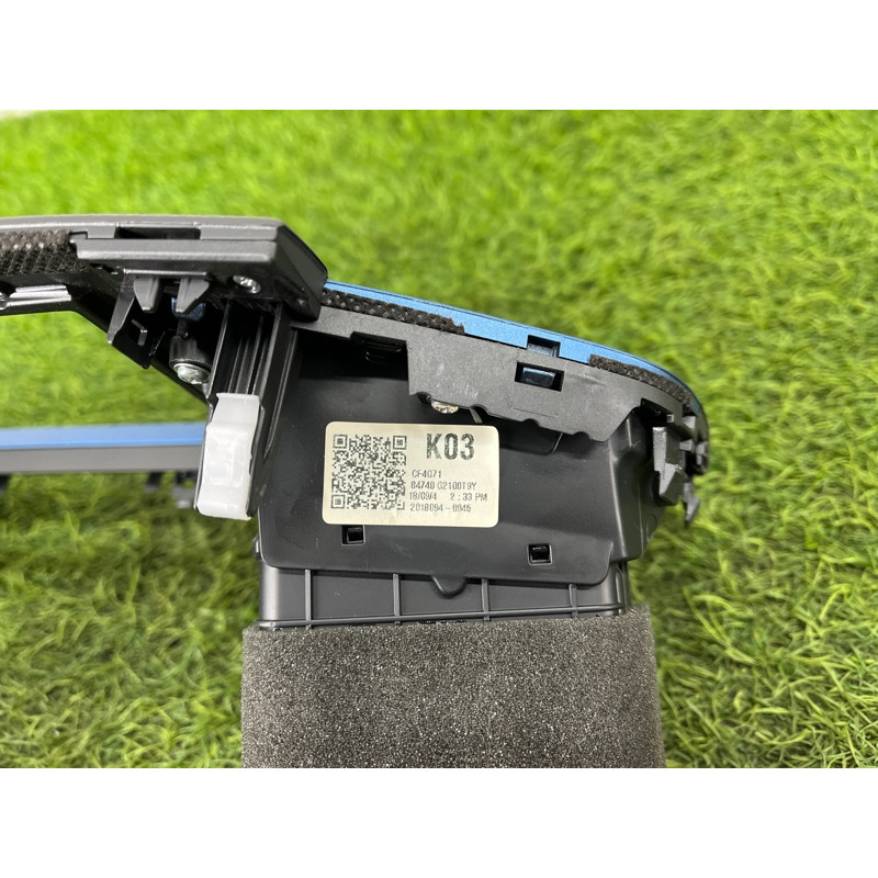 Центральный дефлектор салона (салон) Hyundai Ioniq AE 2018 1.6 Hybrid 84740G2100T9Y