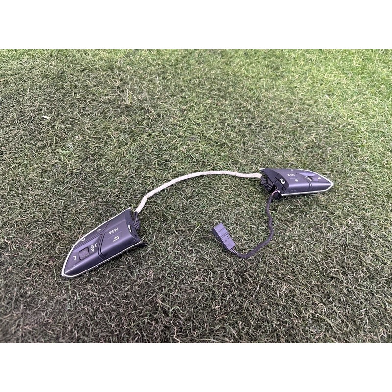 Кнопки руля (электрика / кнопки) AUDI Q7 4M 2017 3.0 CREC 4M0951523HXHA