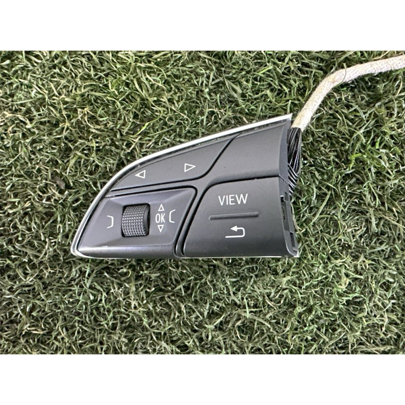 Кнопки руля (электрика / кнопки) AUDI Q7 4M 2017 3.0 CREC 4M0951523HXHA