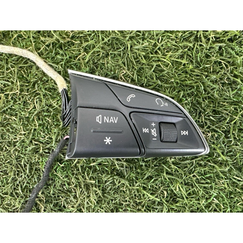 Кнопки руля (электрика / кнопки) AUDI Q7 4M 2017 3.0 CREC 4M0951523HXHA