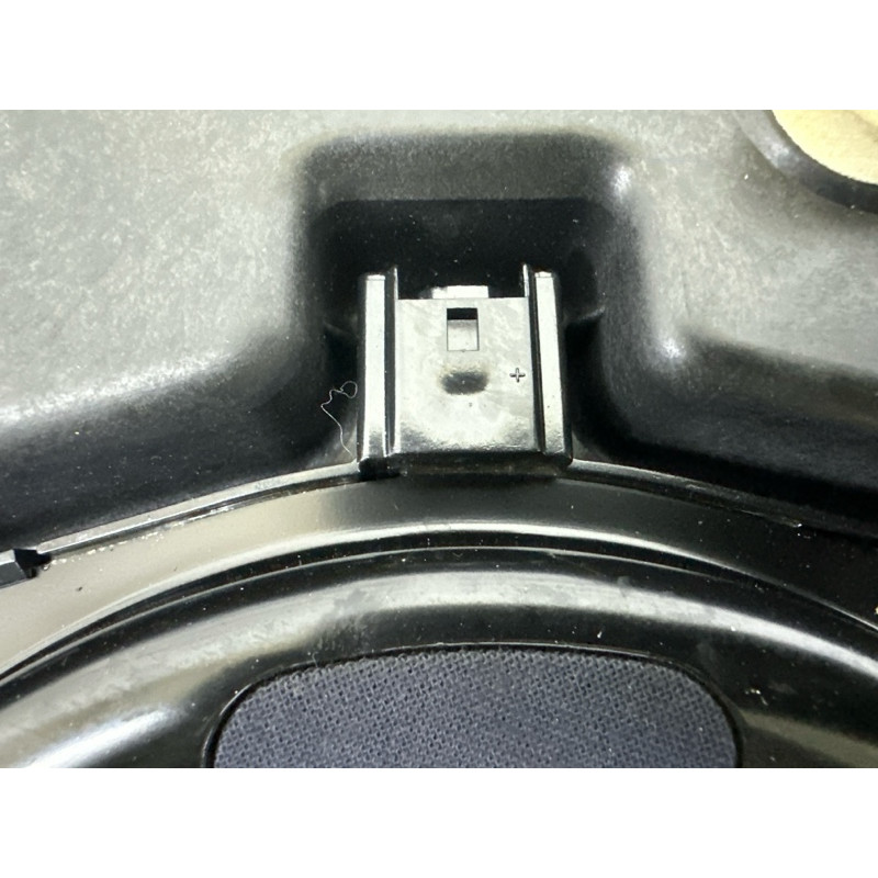 Сабвуфер (электрика) LAND ROVER Range Rover Evoque L538 2016 2.0 LR081969