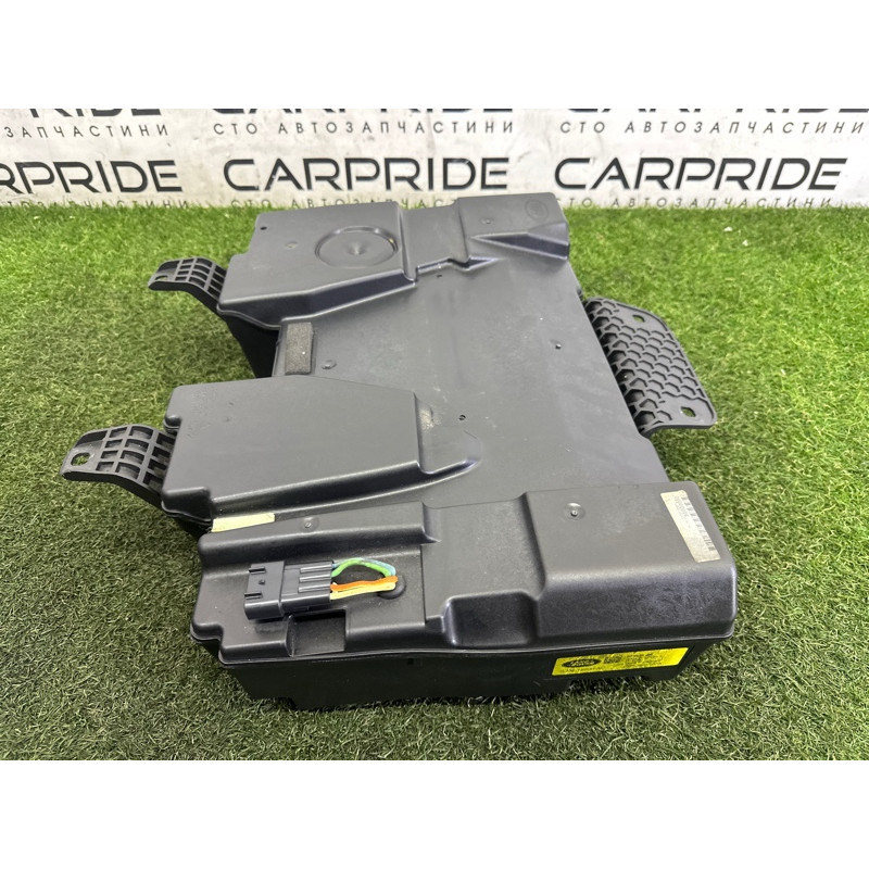 Сабвуфер (электрика) LAND ROVER Range Rover Evoque L538 2016 2.0 LR081969