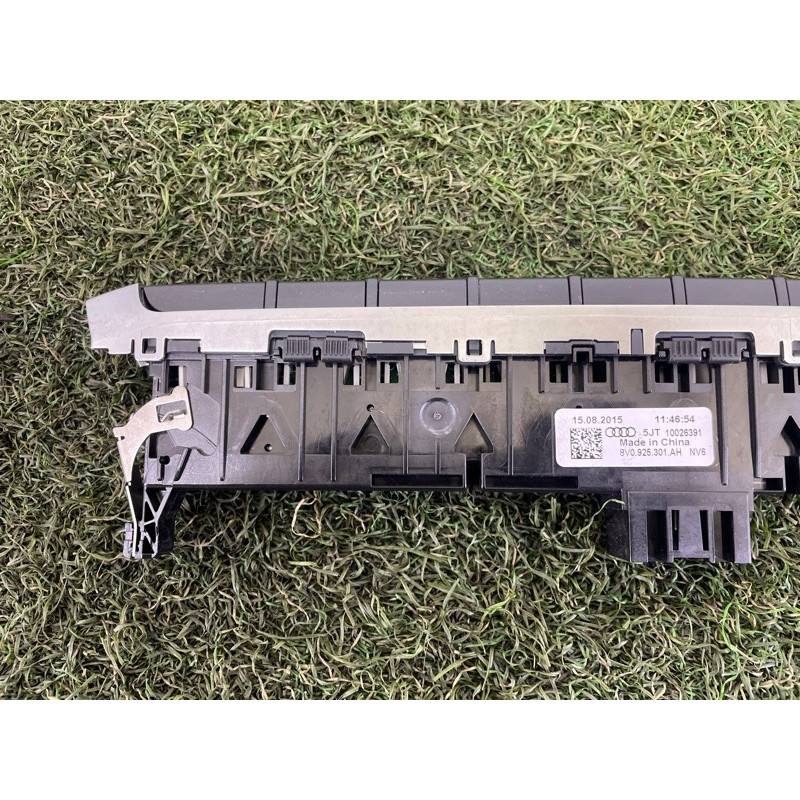 Блок кнопок (электрика / кнопки) AUDI A3 8V 2016 1.8 CNSB 8V0925301AHNV6
