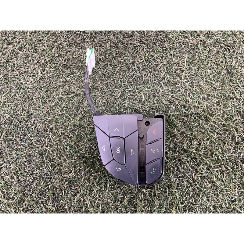 Кнопки руля (электрика / кнопки) Jeep Grand Cherokee WK2 2014 3.0 Diesel 68159639AC