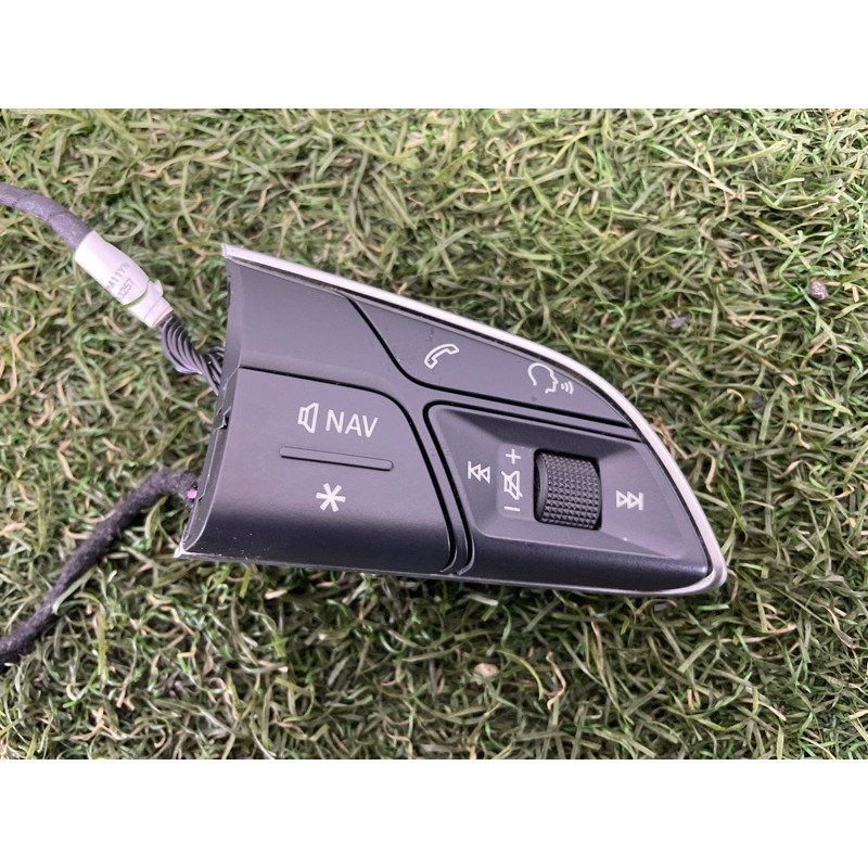 Кнопки руля (электрика / кнопки) AUDI Q5 FY 2018 2.0 DAYB 4M0951523XHA