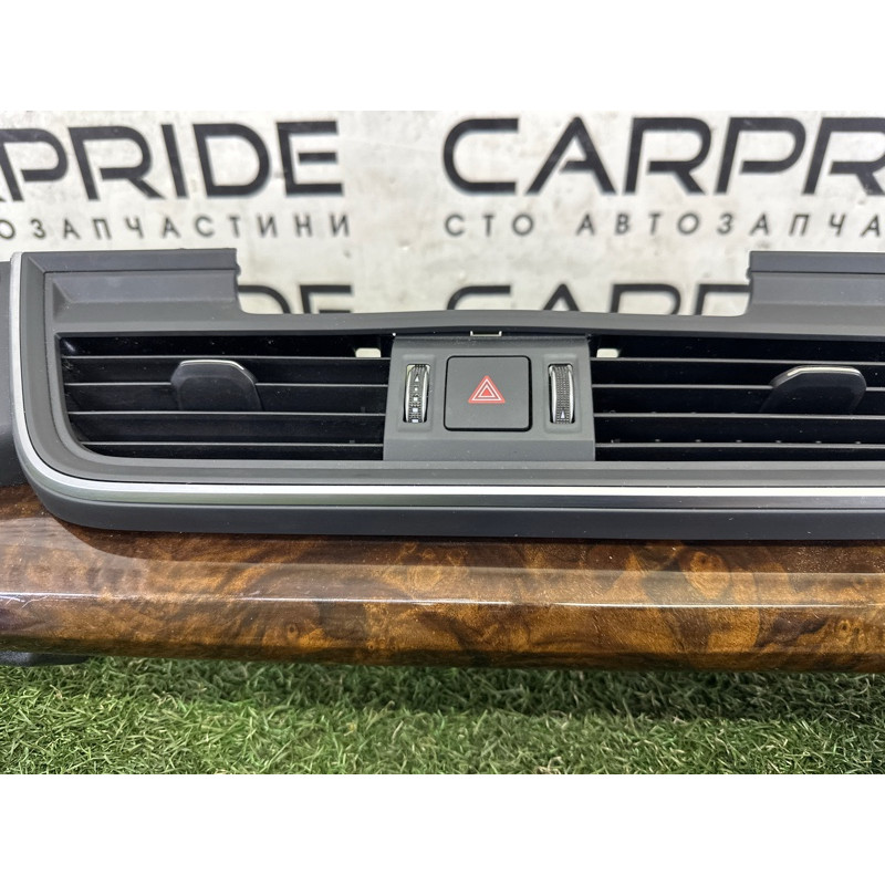 Центральный дефлектор салона (салон) AUDI Q5 FY 2018 2.0 DAYB 80B820902M6PS