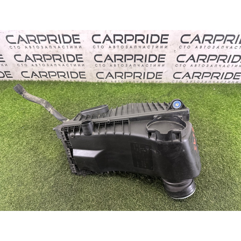 Корпус воздушного фильтра (впускная система) AUDI Q7 4L 2011 3.0 TFSi 7L6129601BB
