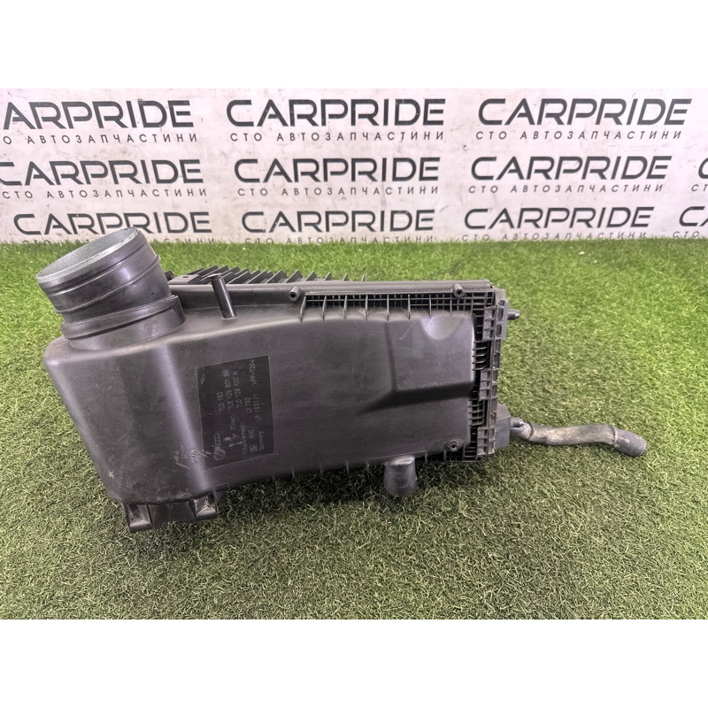 Корпус воздушного фильтра (впускная система) AUDI Q7 4L 2011 3.0 TFSi 7L6129601BB