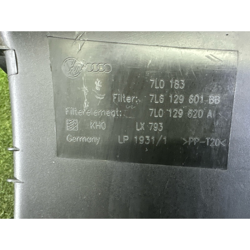 Корпус воздушного фильтра (впускная система) AUDI Q7 4L 2011 3.0 TFSi 7L6129601BB