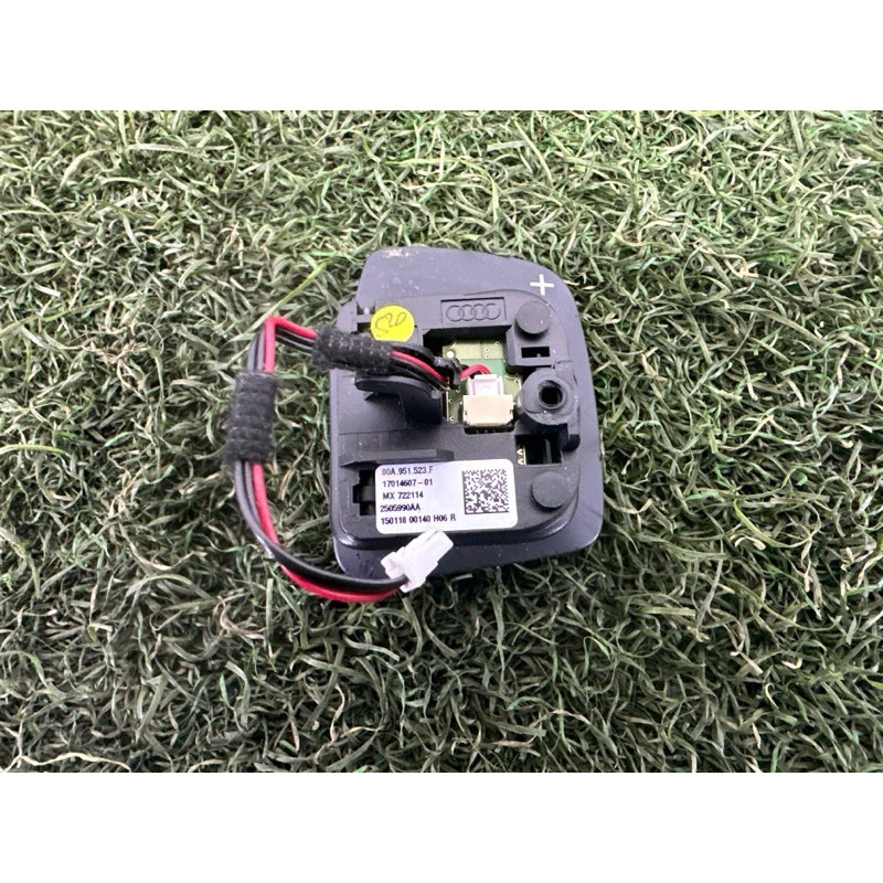 Кнопки руля (электрика / кнопки) AUDI Q5 FY 2018 2.0 DAYB 4M0951523D5PR