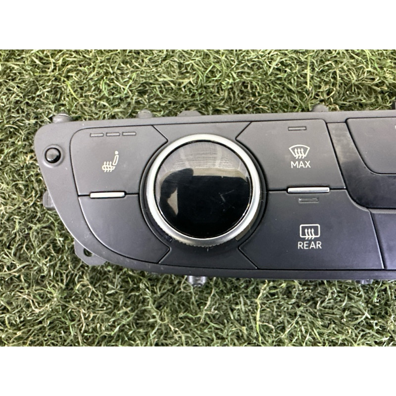 Панель управления климат-контролем (электрика / блоки управления) AUDI Q7 4M 2017 2.0 TFSI 4M0820043RSWI