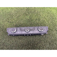 Панель управления климат-контролем