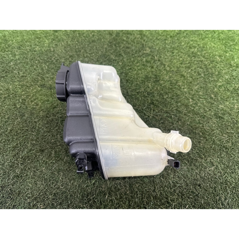 Бачок расширительный (система охлаждения) LAND ROVER Range Rover Evoque L538 2016 2.0 LR024296