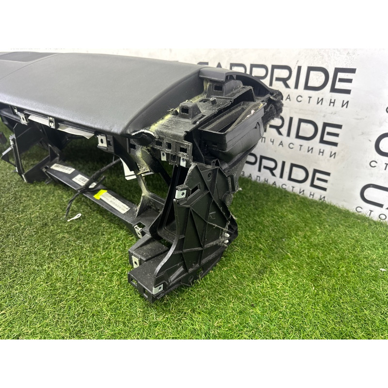 Торпедо (салон) LAND ROVER RANGE ROVER Sport L494 2016 3.0 Diesel LR052931