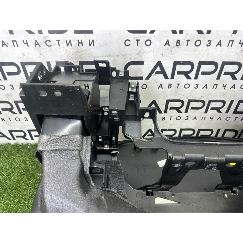 Торпедо (салон) LAND ROVER RANGE ROVER Sport L494 2016 3.0 Diesel LR052931