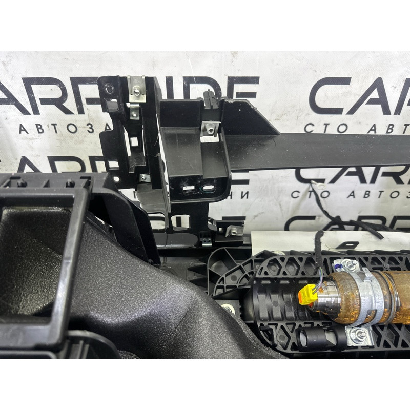 Торпедо (салон) LAND ROVER RANGE ROVER Sport L494 2016 3.0 Diesel LR052931