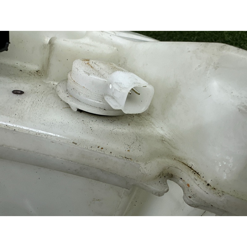 Бачок омывателя (кузов и элементы) LAND ROVER Range Rover L405 2016 5.0 LR070882