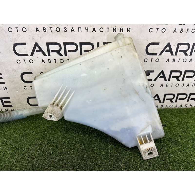 Бачок омывателя (кузов и элементы) Volkswagen Touareg NF 2013 3.0 Hybrid 7P0955453A