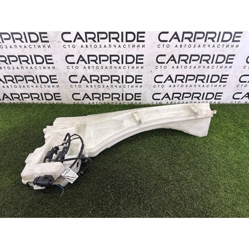 Бачок омывателя (кузов и элементы) BMW X5 E70 2012 3.0 N55B30 61667162588
