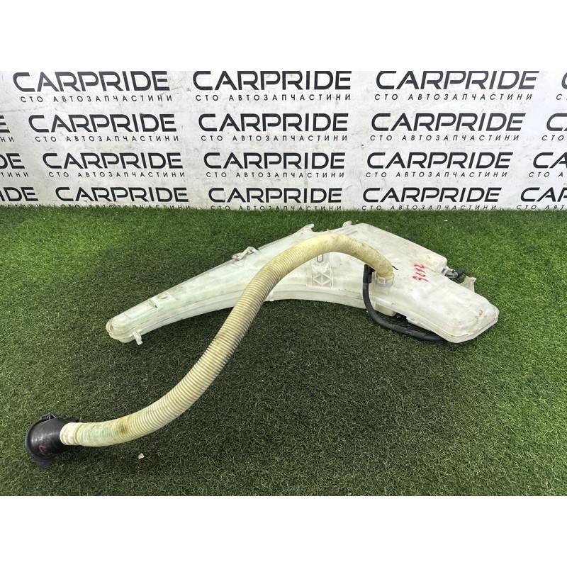 Бачок омывателя (кузов и элементы) BMW 3-series E90 2010 3.0 N54 61677238668