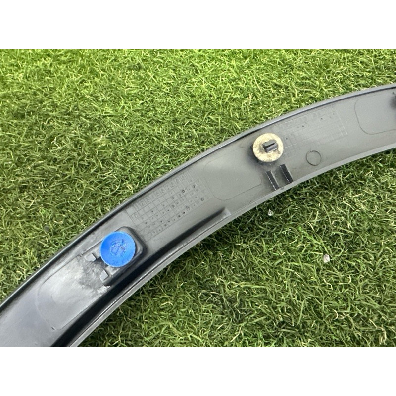 Накладка на крыло (кузов и элементы) LAND ROVER Range Rover Evoque L538 2016 2.0 LR066507