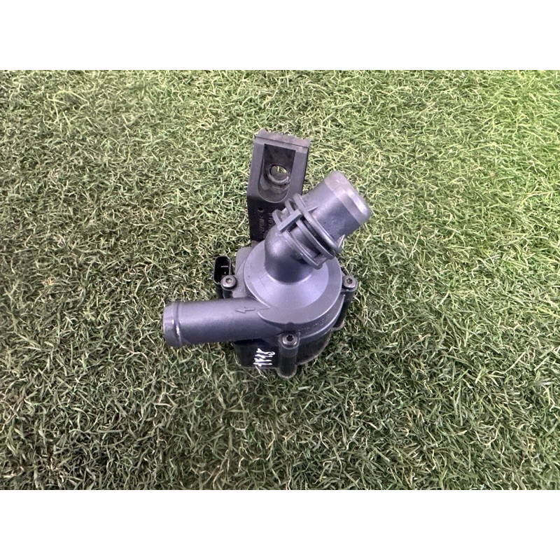 Помпа электрическая (электрика) BMW X5 F15 2015 4.4 64119230233