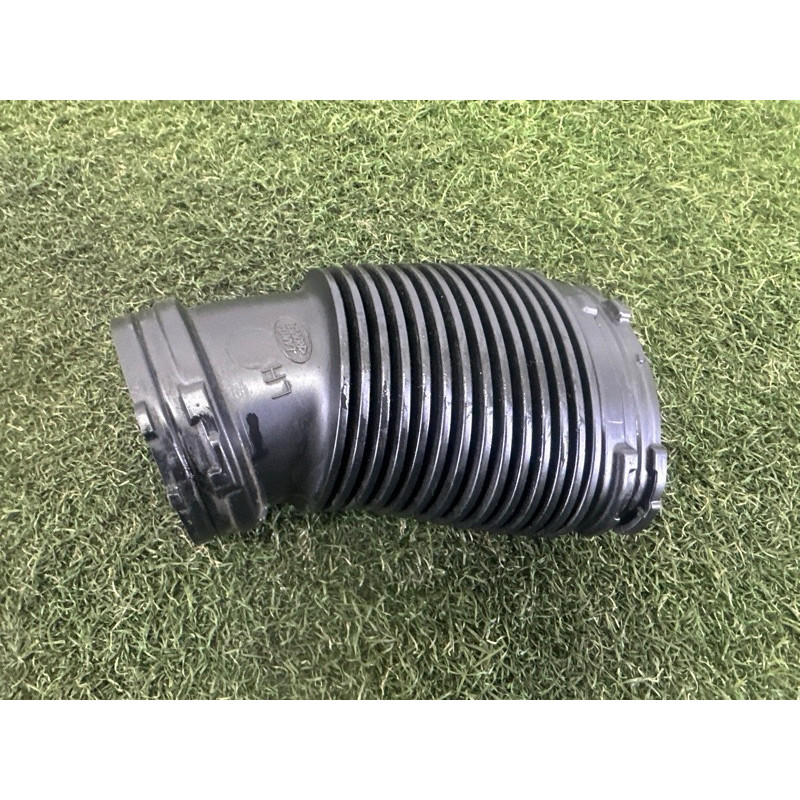 Патрубок повітряного фільтра (впускная система) LAND ROVER Range Rover L405 2016 5.0 LR036442