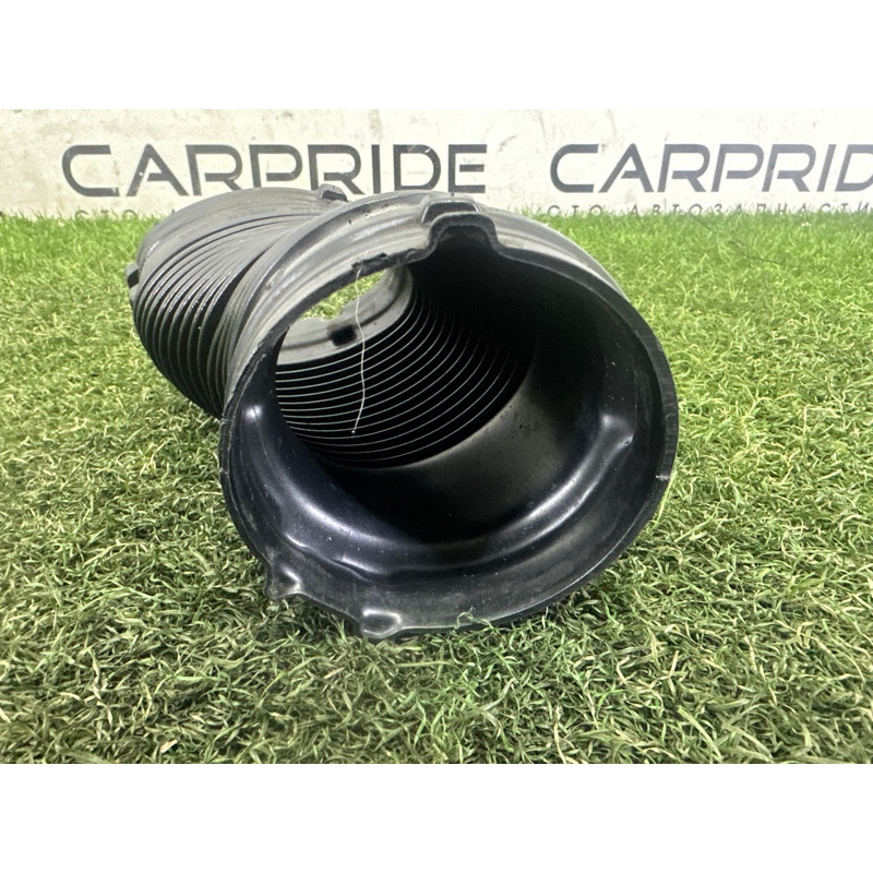 Патрубок повітряного фільтра (впускная система) LAND ROVER Range Rover L405 2016 5.0 LR036442