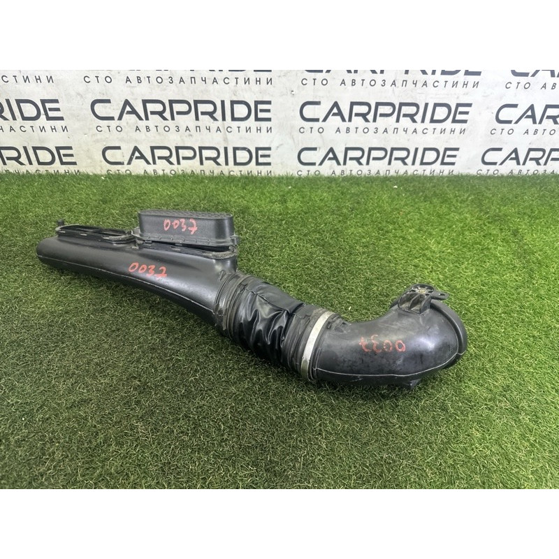 Патрубок воздушного фильтра (впускная система) LAND ROVER Range Rover L405 2016 5.0 LR049313