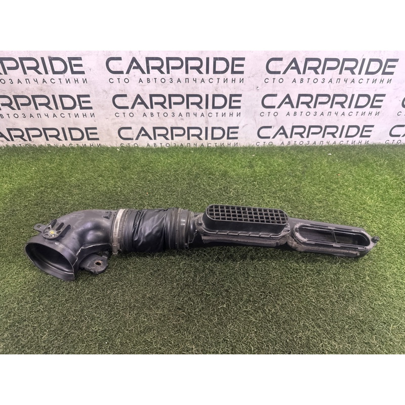 Патрубок воздушного фильтра (впускная система) LAND ROVER Range Rover L405 2016 5.0 LR049313