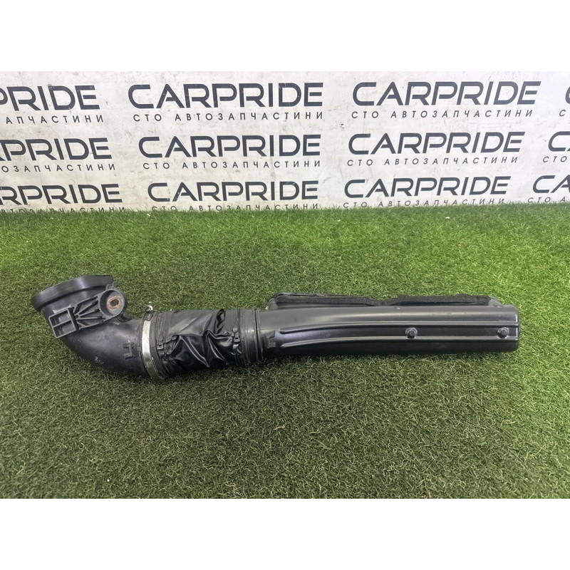 Патрубок воздушного фильтра (впускная система) LAND ROVER Range Rover L405 2016 5.0 LR049313