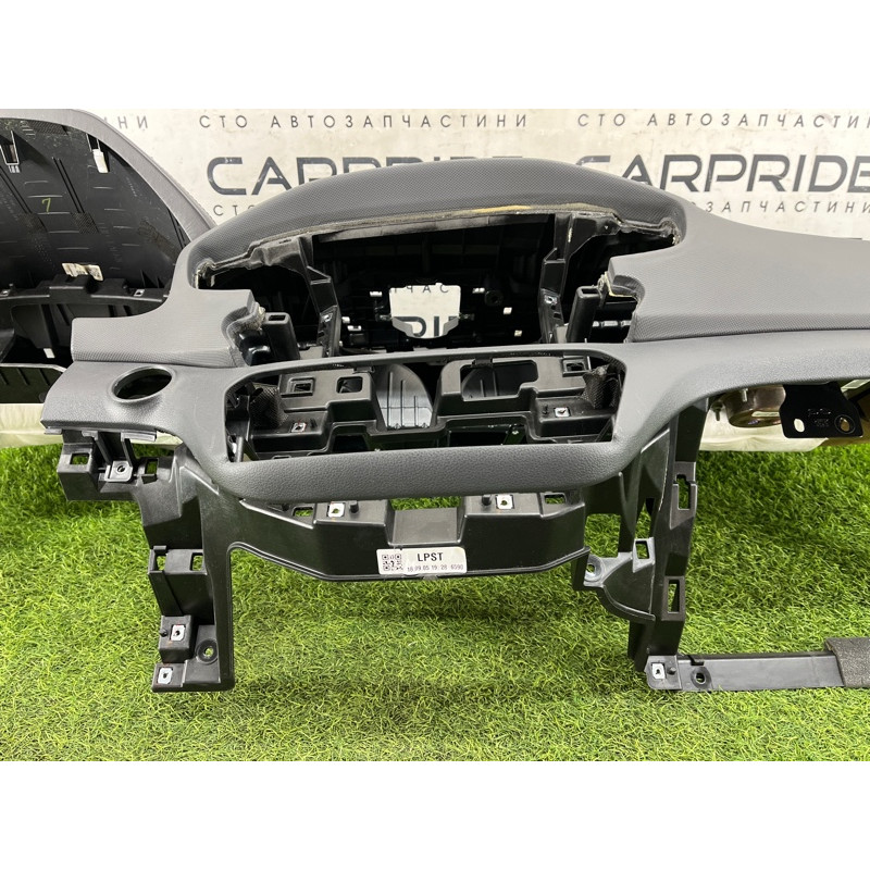 Торпедо (салон) Hyundai Ioniq AE 2018 1.6 Hybrid 84710G2300T9Y