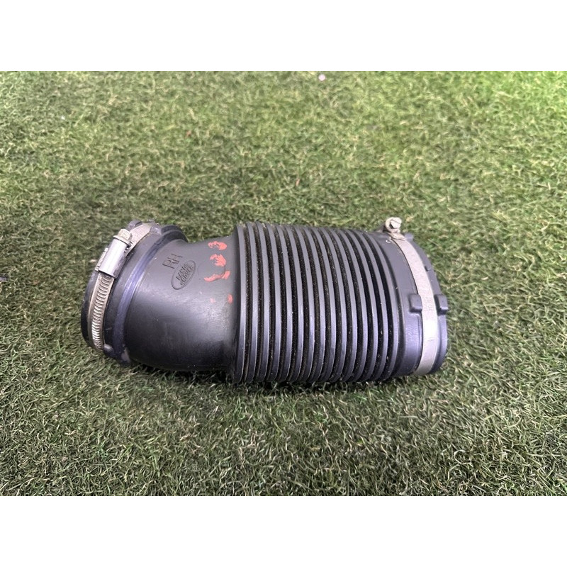 Патрубок воздушного фильтра (впускная система) LAND ROVER Range Rover L405 2016 5.0 LR036433