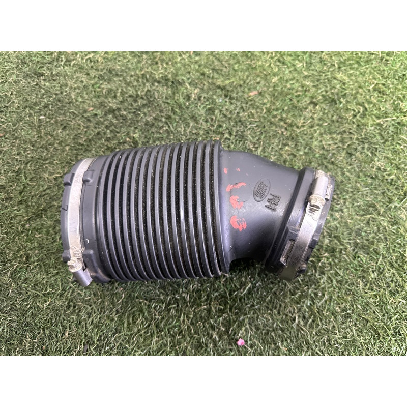 Патрубок воздушного фильтра (впускная система) LAND ROVER Range Rover L405 2016 5.0 LR036433