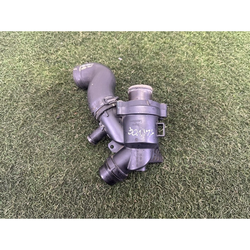 Корпус термостата (система охлаждения) LAND ROVER Range Rover L405 2016 5.0 LR032135