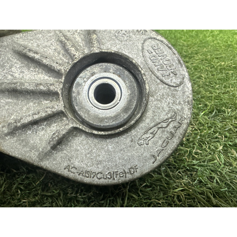 Ролик натяжной (двигатель и элементы) LAND ROVER Range Rover L405 2016 5.0 LR071035