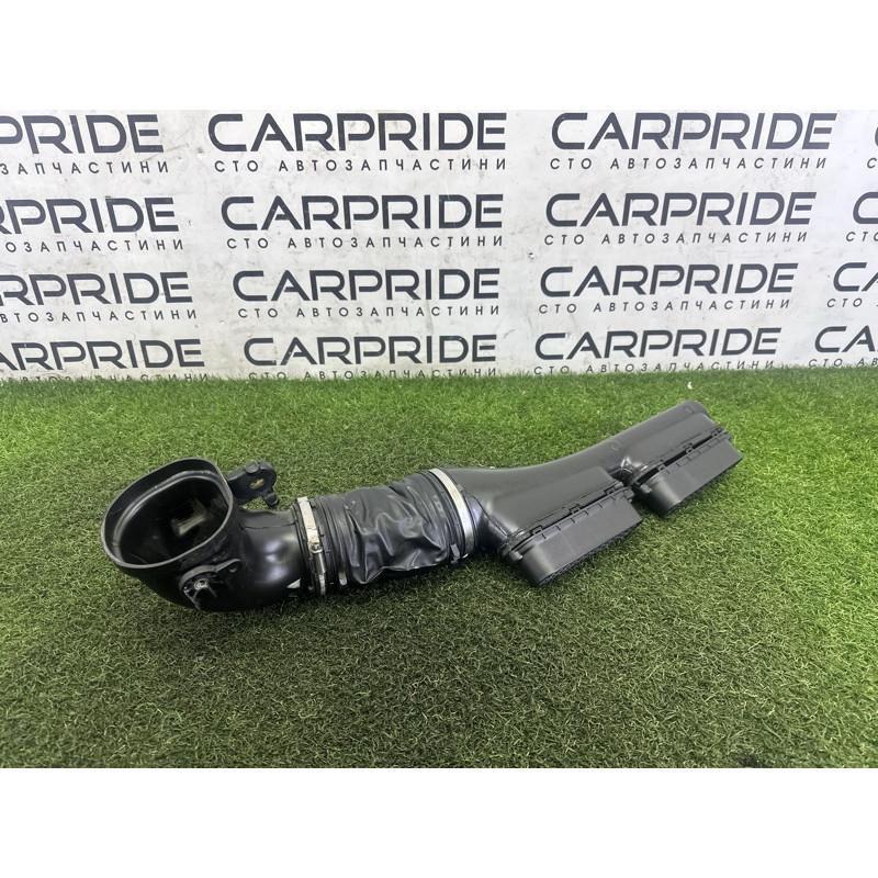 Патрубок повітряного фільтра (впускная система) LAND ROVER Range Rover L405 2016 5.0 LR049314