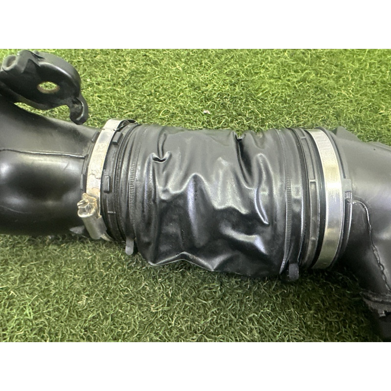 Патрубок повітряного фільтра (впускная система) LAND ROVER Range Rover L405 2016 5.0 LR049314