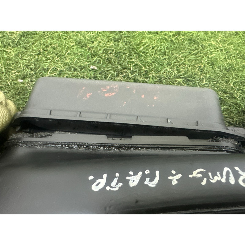 Патрубок повітряного фільтра (впускная система) LAND ROVER Range Rover L405 2016 5.0 LR049314