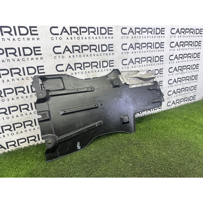 Защита днища (кузов и элементы) Volkswagen Touareg NF 2013 3.6 7P6825231C