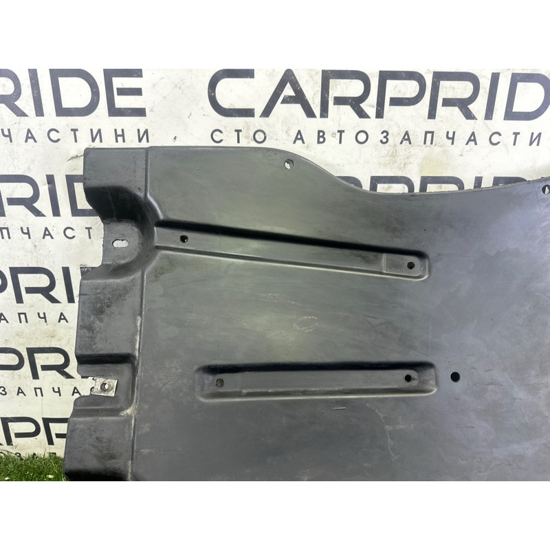 Защита днища (кузов и элементы) Volkswagen Touareg NF 2013 3.6 7P6825231C