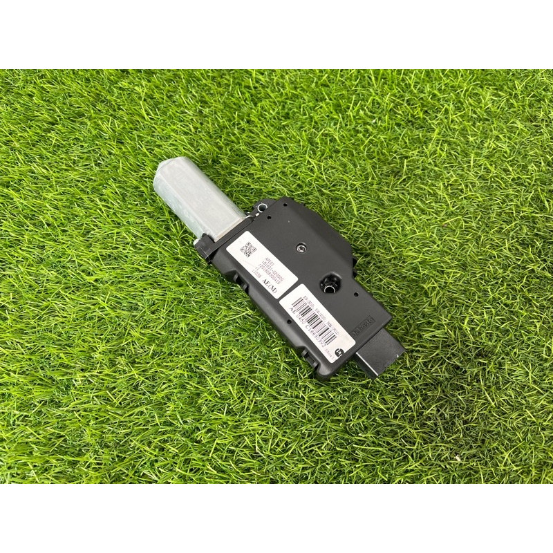 Мотор люка (электрика) Hyundai Ioniq AE 2018 1.6 Hybrid 81631G2000