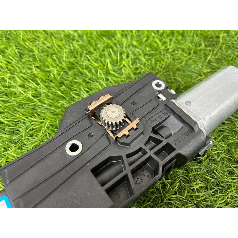 Мотор люка (электрика) Hyundai Ioniq AE 2018 1.6 Hybrid 81631G2000