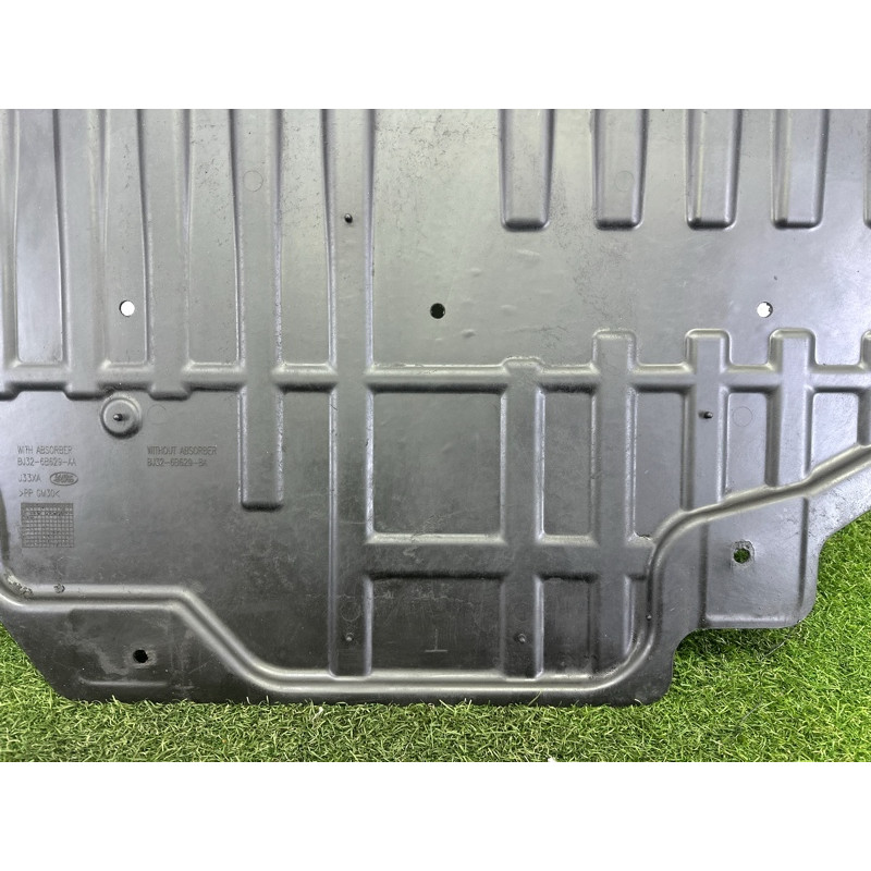 Захист днища (кузов и элементы) LAND ROVER Range Rover Evoque L538 2016 2.0 LR027021