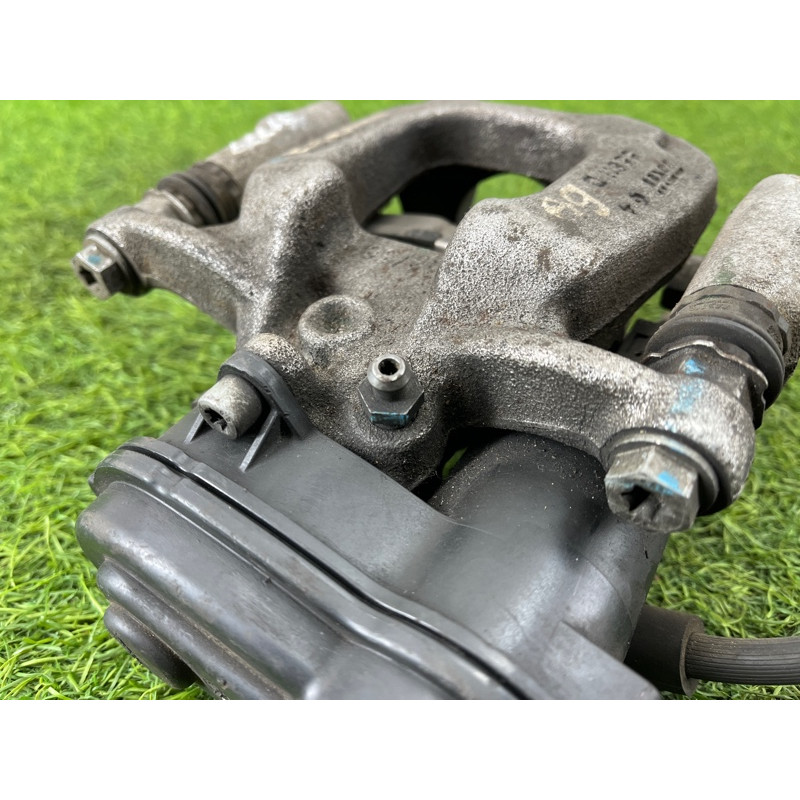 Суппорт тормозной (тормозная система) Jeep Compass MP 2018 2.4 068267352ab