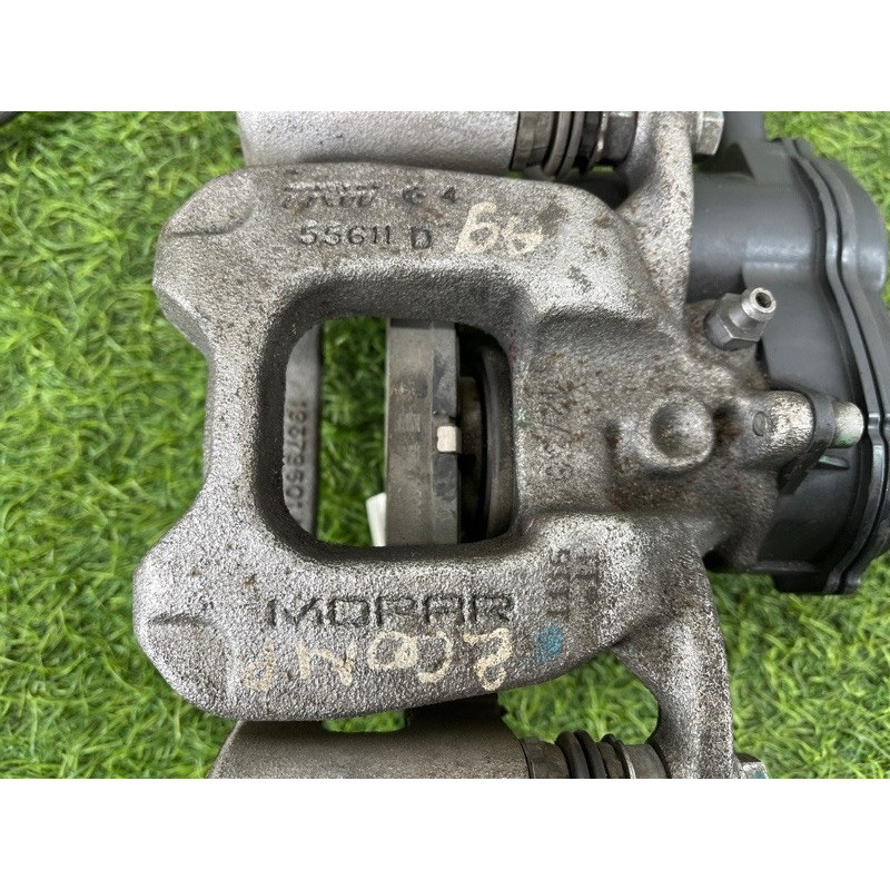 Суппорт тормозной (тормозная система) Jeep Compass MP 2018 2.4 068267352ab